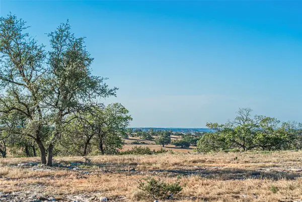 32 & 33 Buckskin Path, Fredericksburg, TX 78624