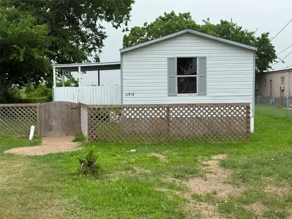 2519 Mcdonald Road, Oyster Creek, TX 77541