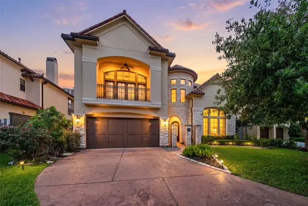 2400 Avalon Place, Houston, TX 77019