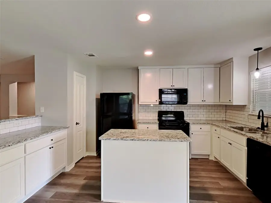 1002 Honeysuckle Vine Drive, Rosenberg, TX 77469 - #2