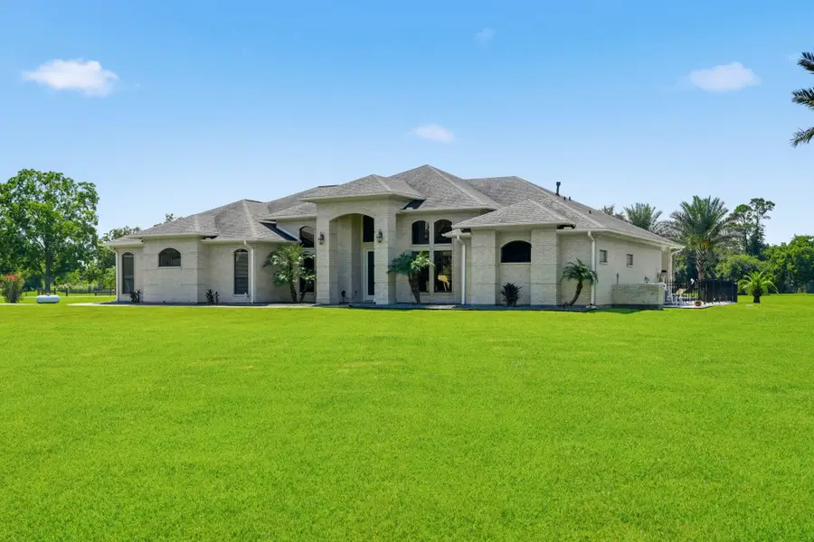835 Hall Road, Alvin, TX 77511 - #3