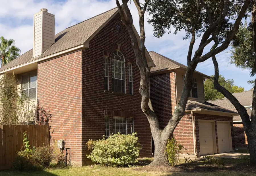13826 Rosebranch Court, Houston, TX 77059 - Image #2