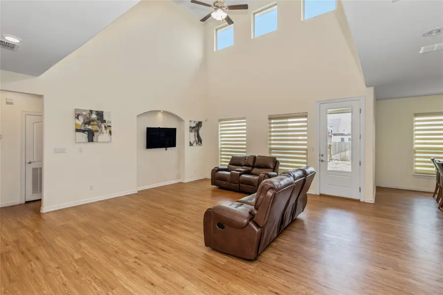 2016 Santa Fe Circle, Edinburg, TX 78542 - Image #3