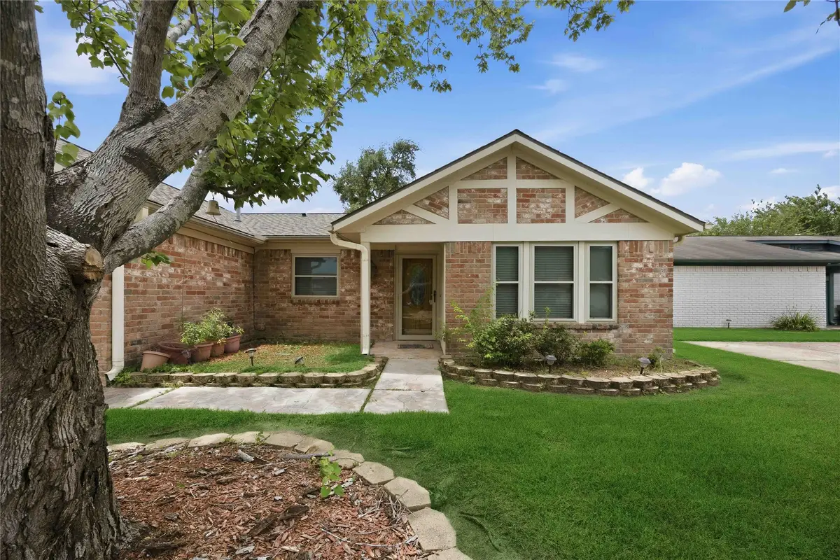 154 Evanston Street, Houston, TX 77015 - #1