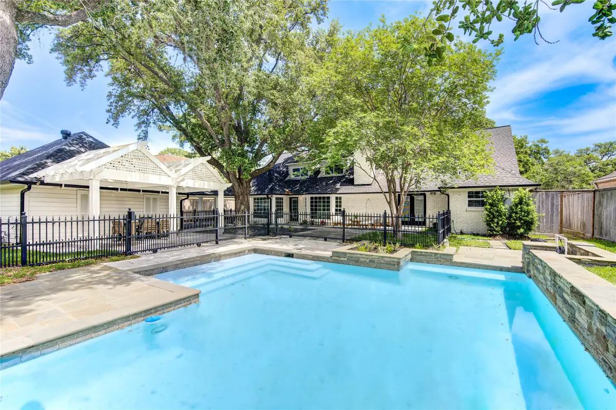 926 Old Lake Road, Houston, TX 77057 - #1