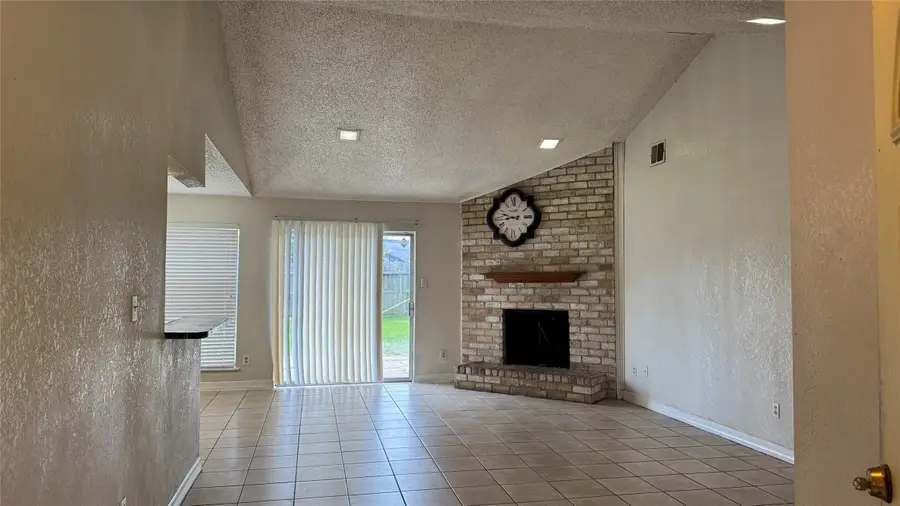 10942 Dunvegan Way, Houston, TX 77013 - #2