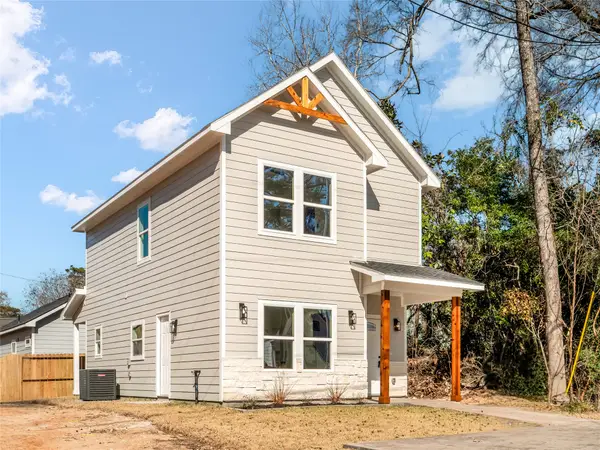 16736 E Ivanhoe, Montgomery, TX 77316