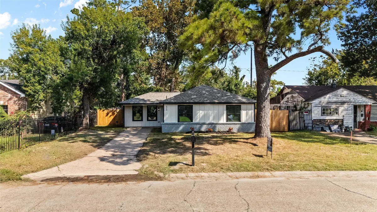 6319 Annunciation Street, Houston, TX 77016 - Image #1
