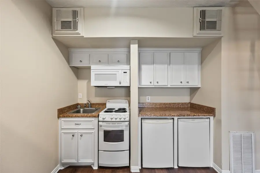12600 Melville Drive #330B, Montgomery, TX 77356 - #3