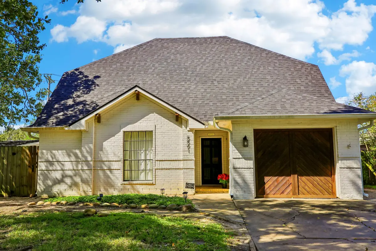 5501 Pecos Street, Dickinson, TX 77539 - #1