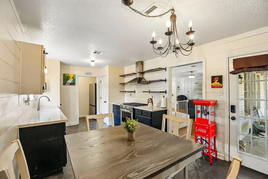 5501 Pecos Street, Dickinson, TX 77539 - #2