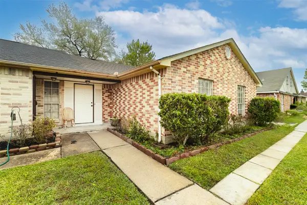 9507 Wellsworth Drive, Houston, TX 77083