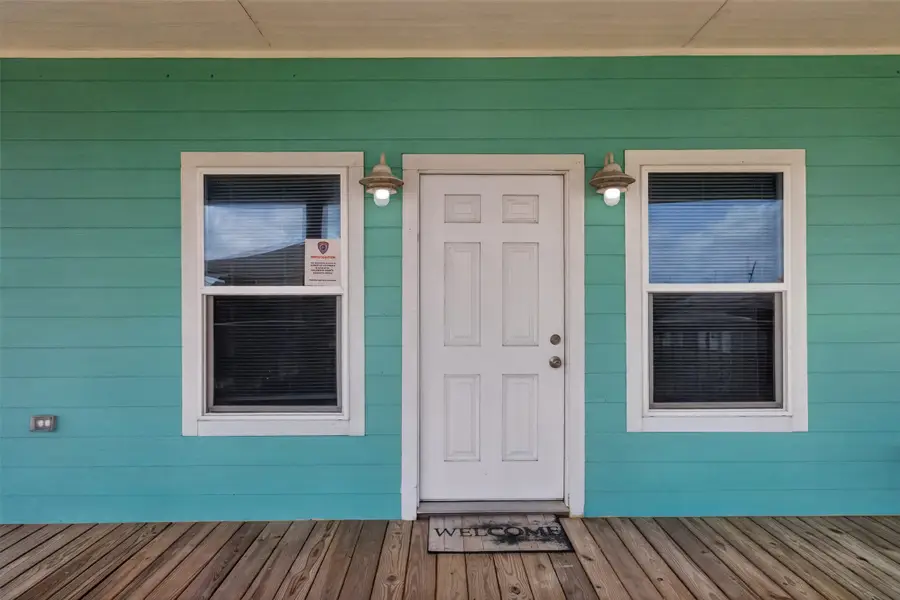 971 Meynig Drive, Crystal Beach, TX 77650 - #3