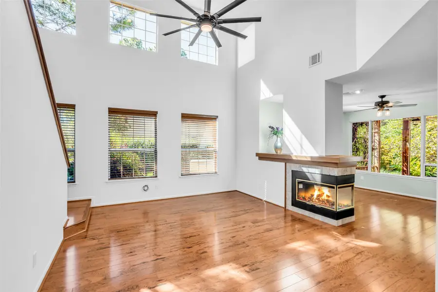 75 E Lakeridge Drive, The Woodlands, TX 77381 - #2