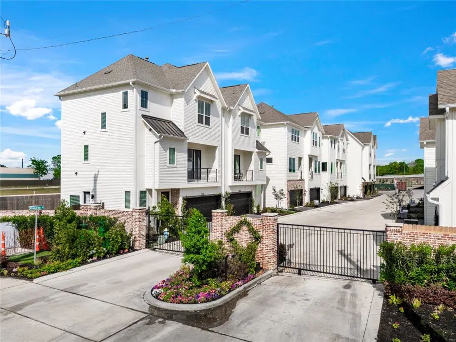 3905 Willowbend Point Drive, Houston, TX 77025 - #2