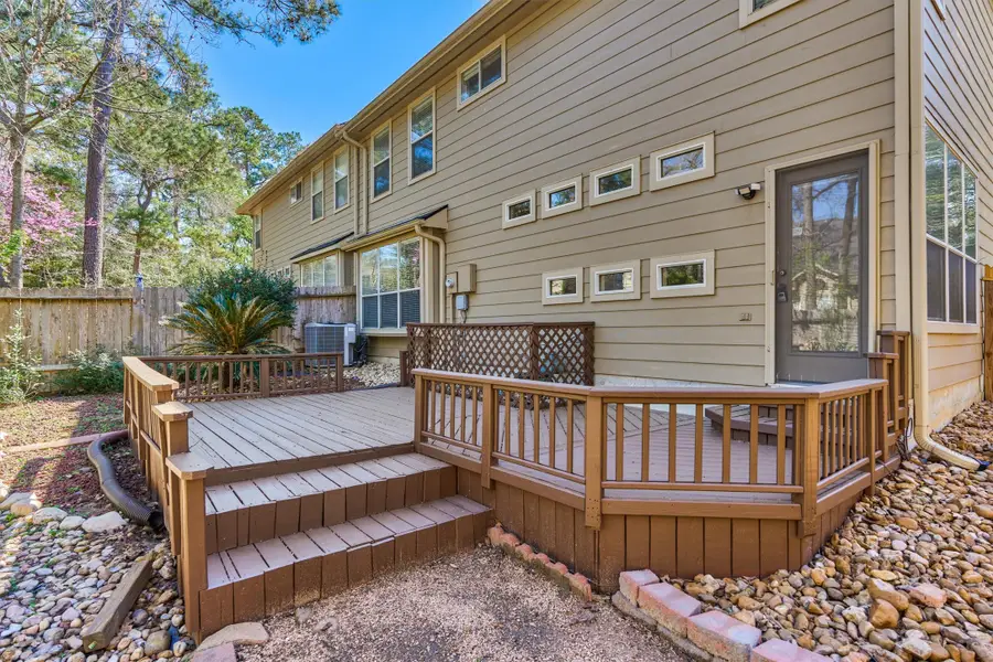 31 Valley Oaks Circle, The Woodlands, TX 77382 - #2