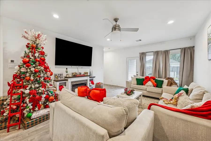 25435 Lobelia Blossom Lane, Magnolia, TX 77354 - Image #2