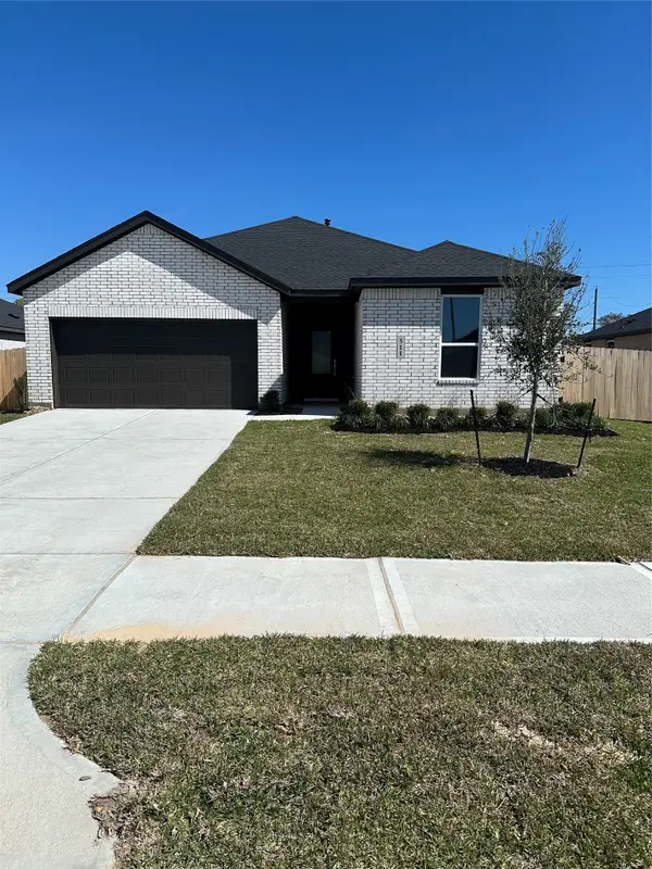 260 Orchard Cove, Snook, TX 77879