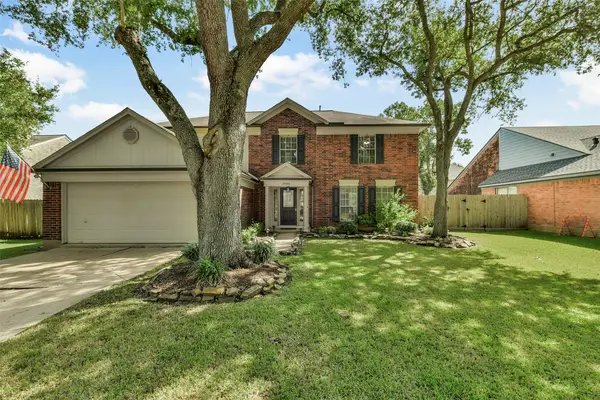 3905 Spring Circle Drive W, Pearland, TX 77584
