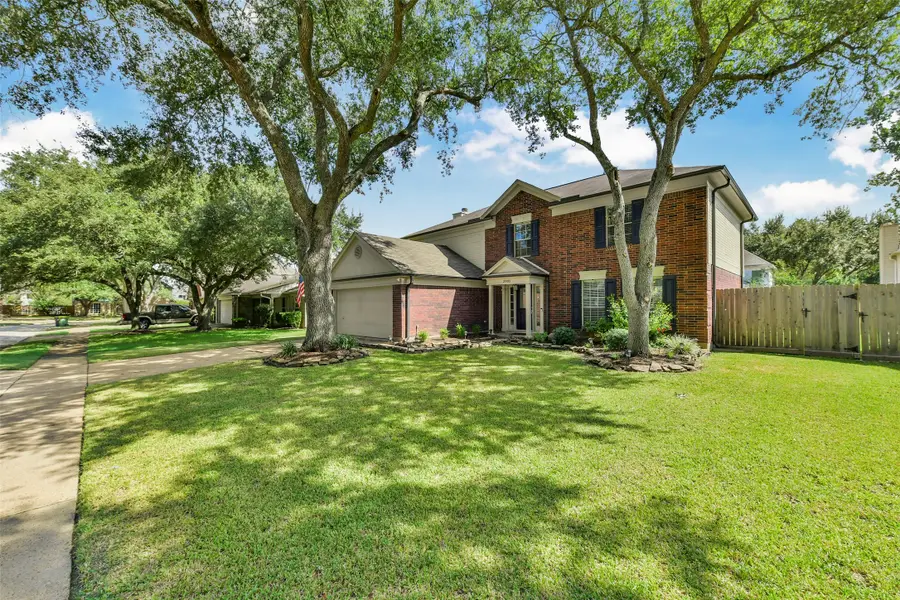 3905 Spring Circle Drive W, Pearland, TX 77584 - #2