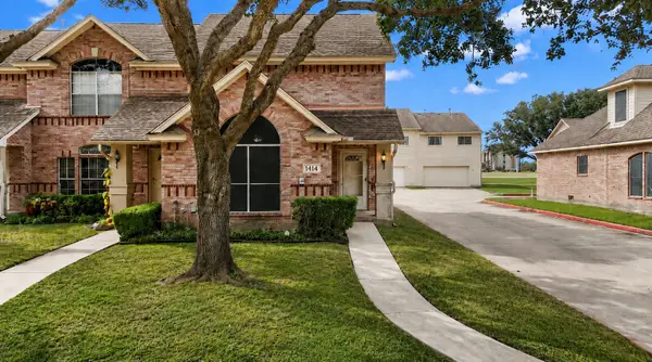1414 Cypress Cove Street, La Porte, TX 77571
