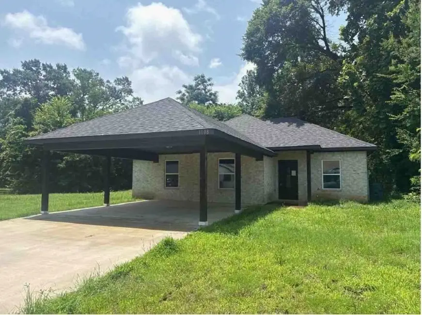 1108 E 8th Street, Mount Pleasant, TX 75455 - Image #1