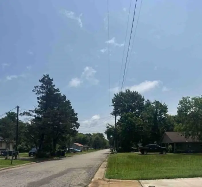 1108 E 8th Street, Mount Pleasant, TX 75455 - Image #3