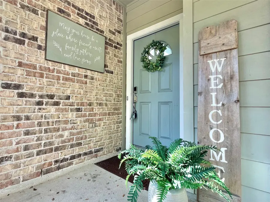 46 Flickering Sun Court, The Woodlands, TX 77382 - #2