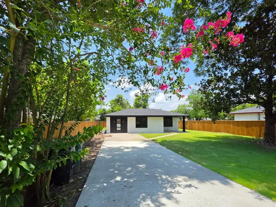 906 Dewalt Street, Houston, TX 77088 - #2