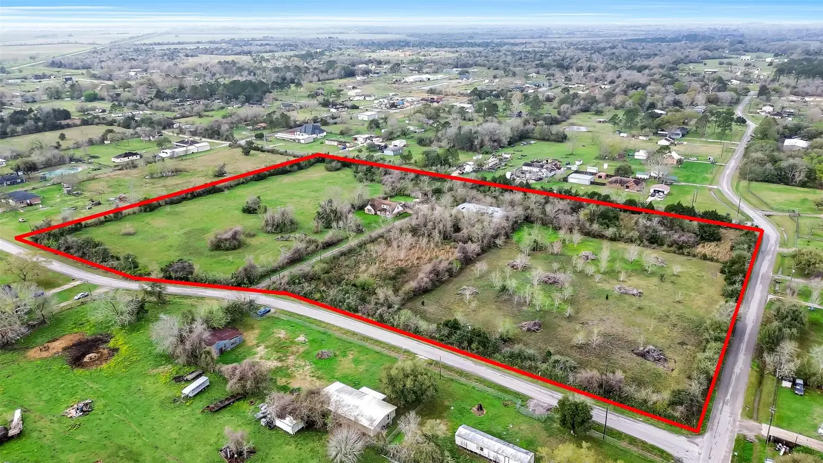 4918 Farmer Road, Alvin, TX 77511 - #1