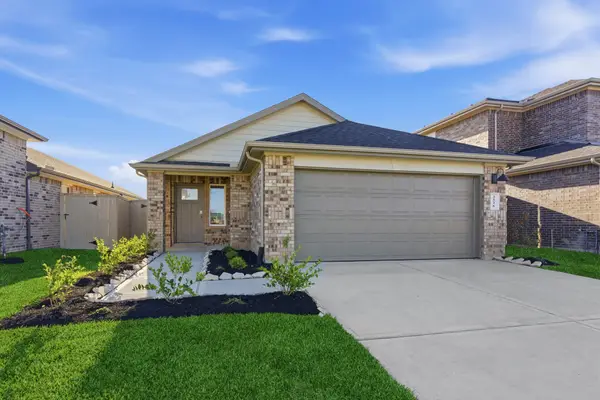 3534 Longhorn Valley Street, League City, TX 77573