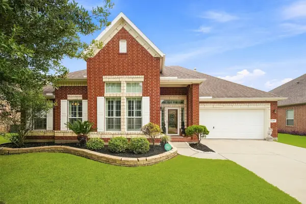 12418 Emerald Lane, Mont Belvieu, TX 77535