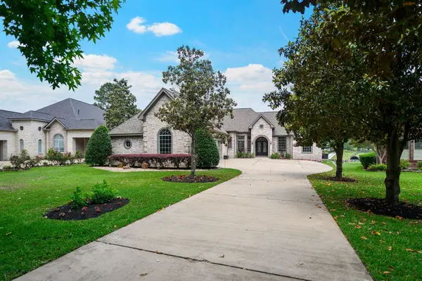 11520 Grandview Drive, Montgomery, TX 77356
