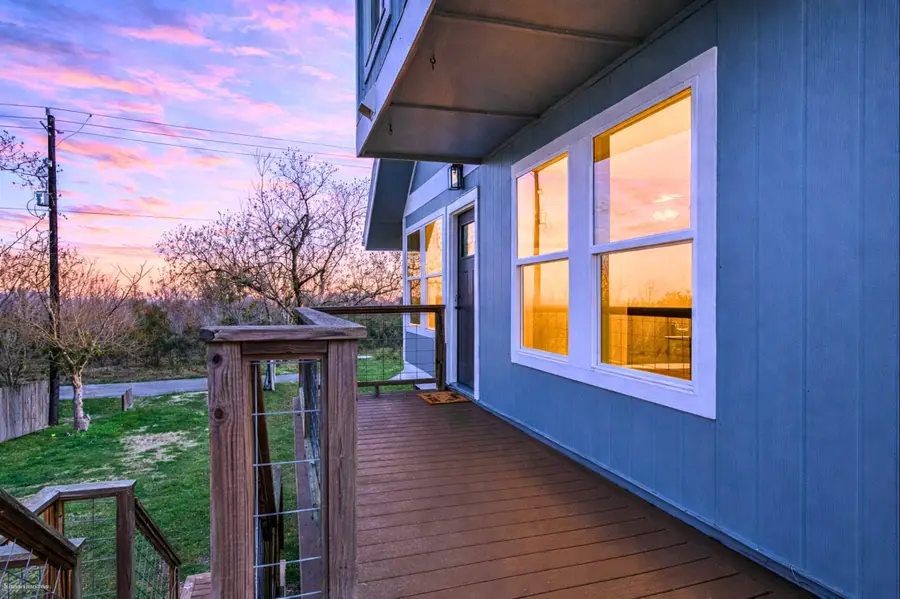 12827 Sandpiper Road, Angleton, TX 77515 - Image #2