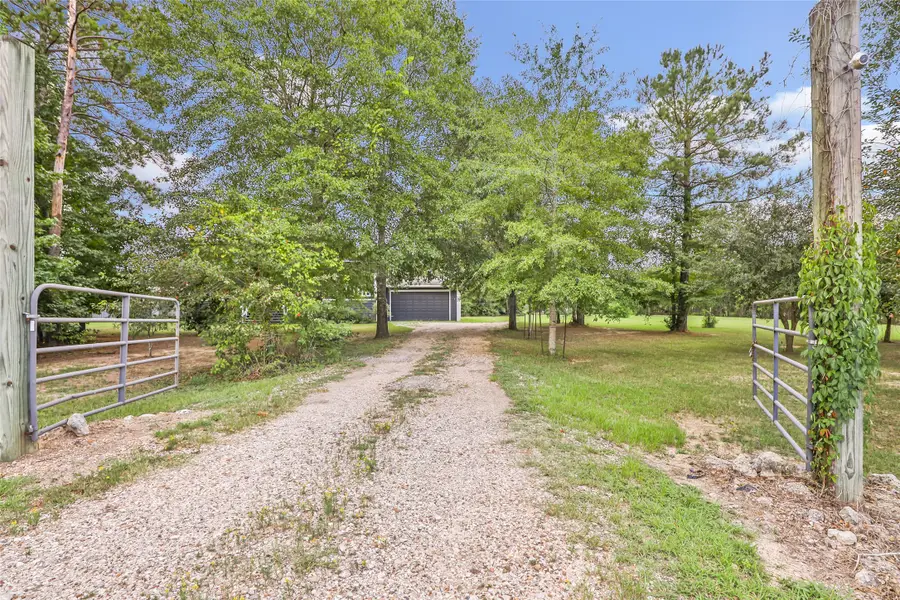 4324 Holstein Drive, Cleveland, TX 77328 - Image #2