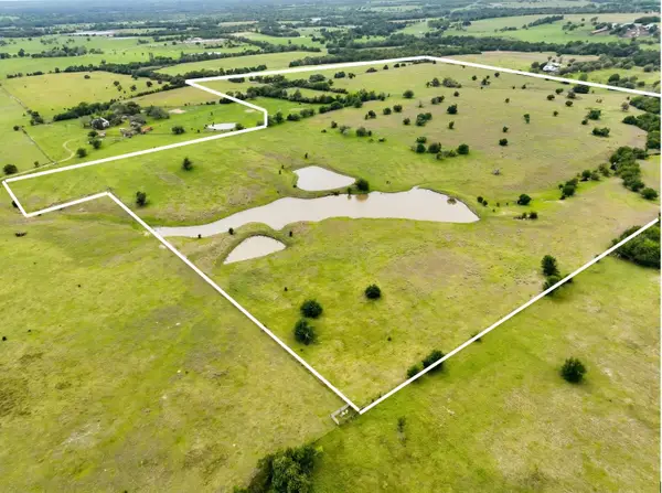 4425 Franke Road, New Ulm, TX 78950