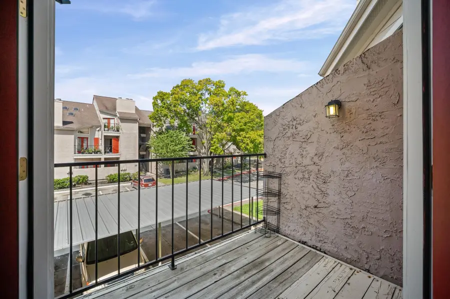 10855 Meadowglen Lane #927, Houston, TX 77042 - #3