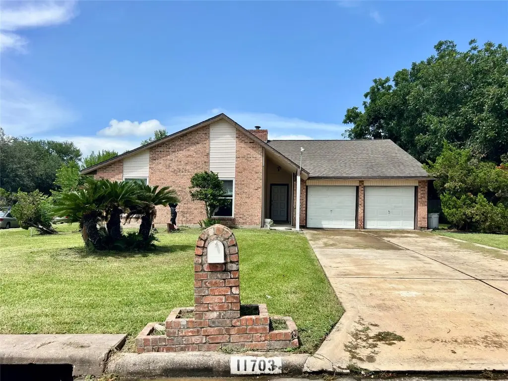 11703 Seawood Drive, Houston, TX 77089 - #1