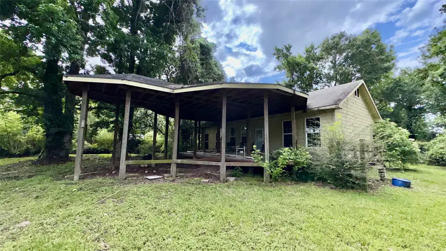 405 E Waring Street, Dayton, TX 77535 - #2