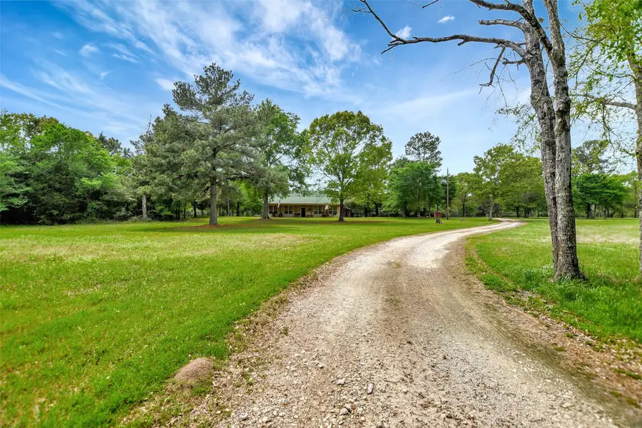 9832 Hawaii Lane, Midway, TX 75852 - Image #2
