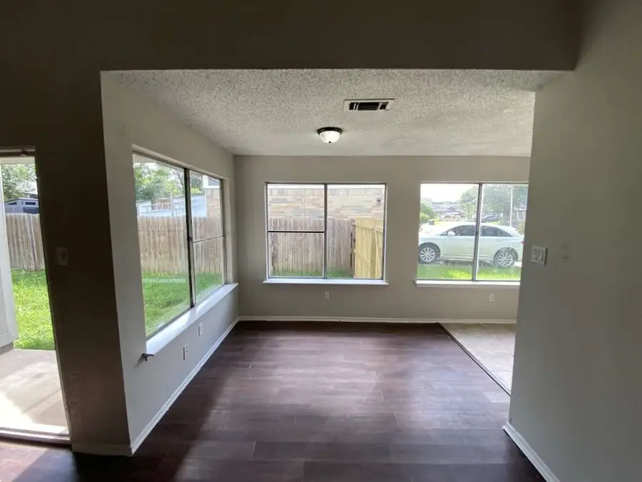 3018 Rockrill Drive, Houston, TX 77045 - Image #3