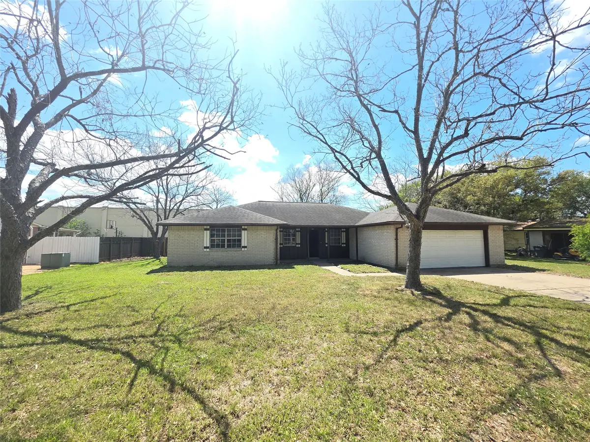 208 Willow Street, Sealy, TX 77474 - #1