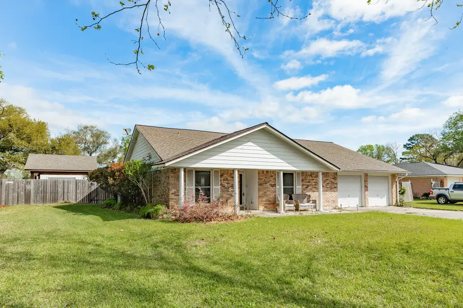 1100 Western Avenue, Angleton, TX 77515 - #3