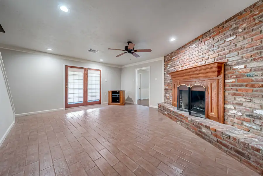 2508 Esther Avenue E, Pasadena, TX 77502 - #3