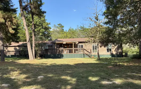 1052 Briar Crest Drive, New Ulm, TX 78950