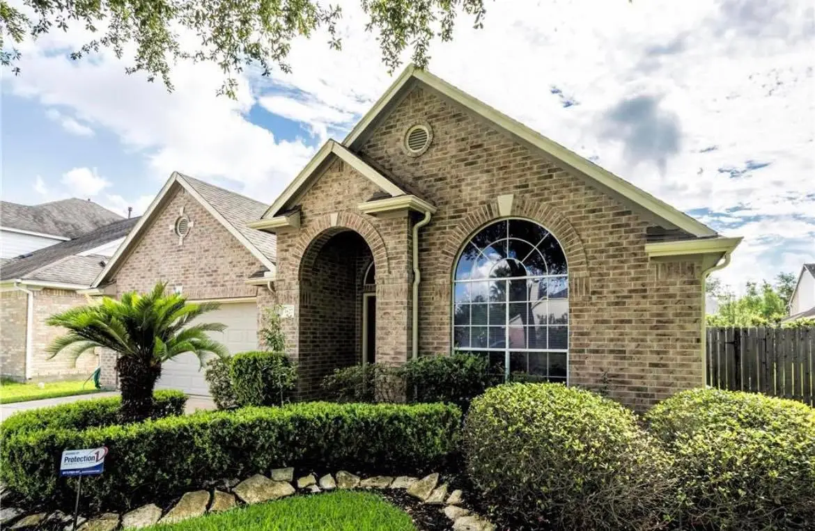 3827 Shady Breeze Drive, Houston, TX 77082 - #1