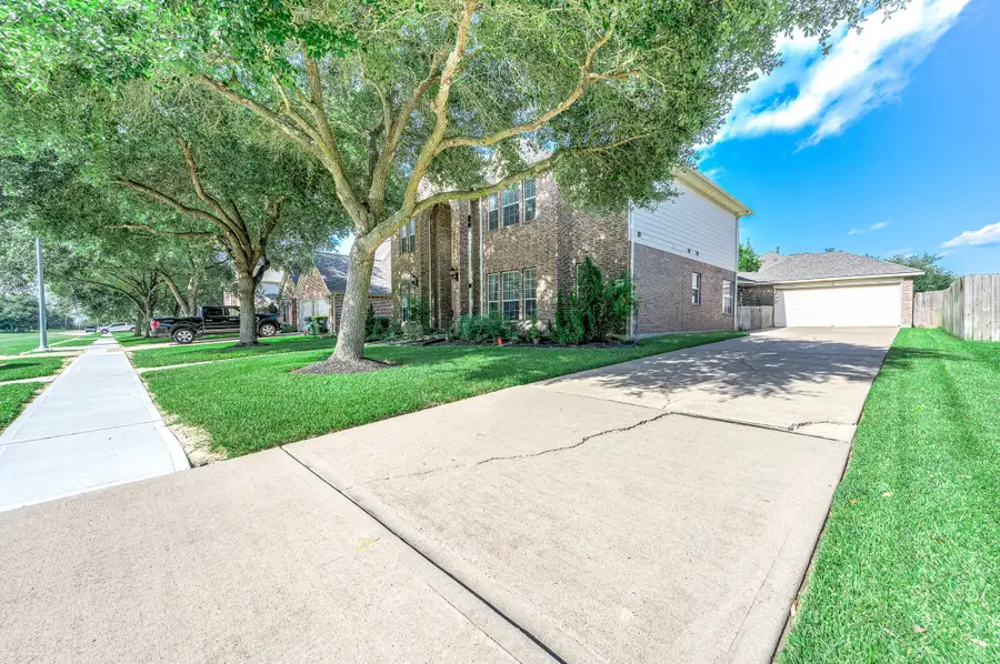 3705 Canterbury Park Drive, Pearland, TX 77584 - #3