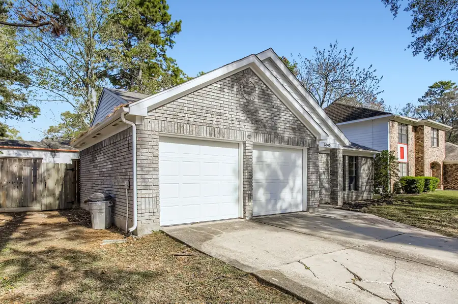 3303 Creek Shadows Drive, Houston, TX 77339 - Image #2