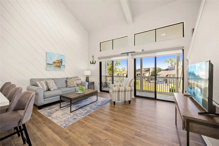 108 April Point Drive S, Montgomery, TX 77356 - #2