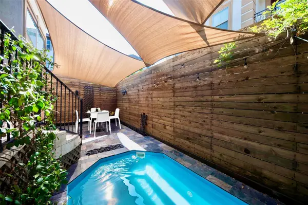 1416 W 21st Street, Houston, TX 77008